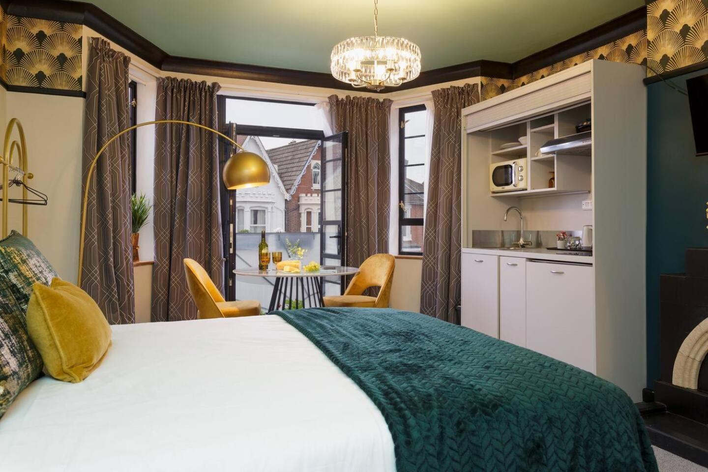 Ferryman Apartments By Places To Be Portsmouth Eksteriør billede