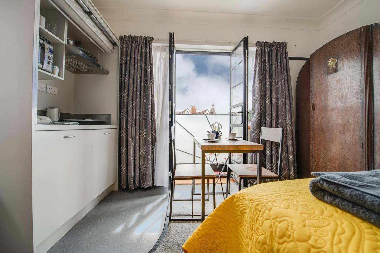 Ferryman Apartments By Places To Be Portsmouth Eksteriør billede
