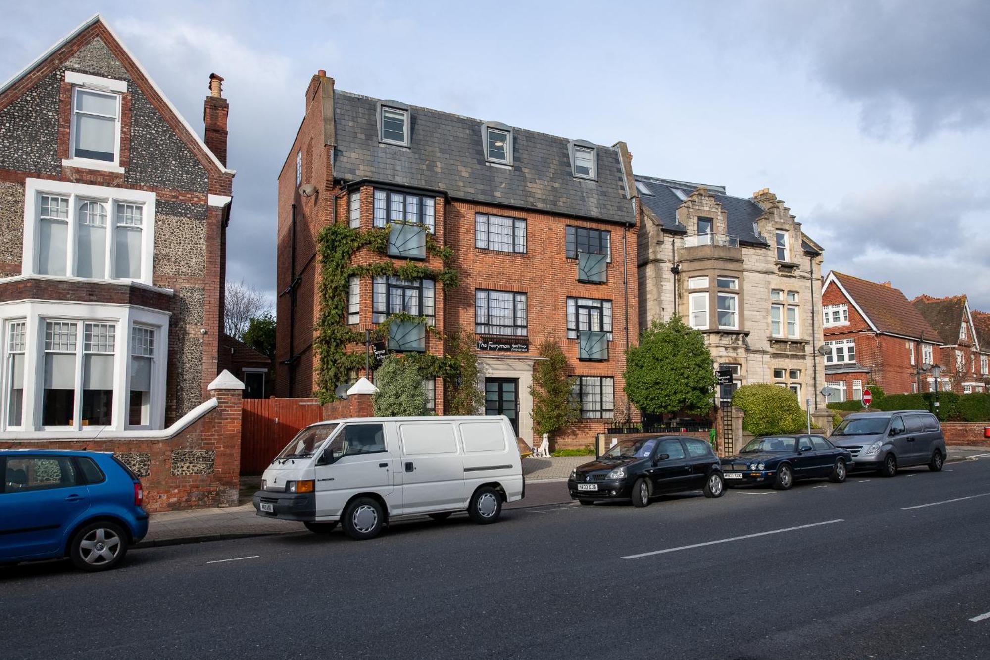 Ferryman Apartments By Places To Be Portsmouth Eksteriør billede